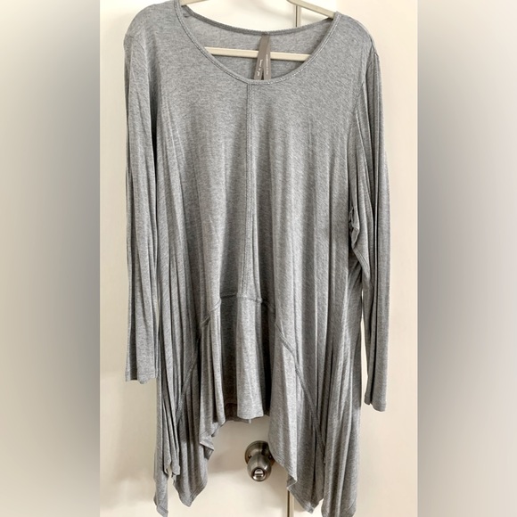 Penningtons Grey with Silver Trim Long Sleeved Blouse - Picture 2 of 6